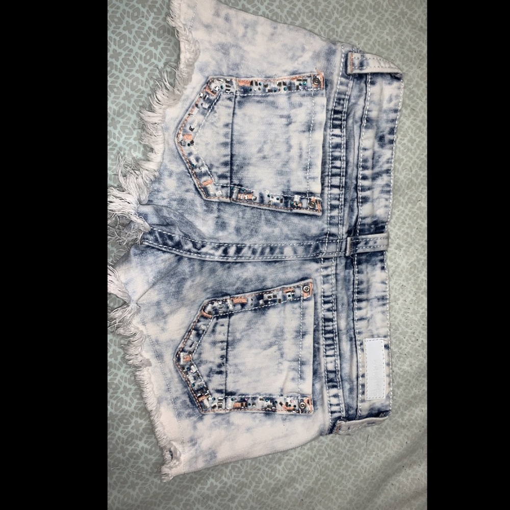 Day trip Shorts